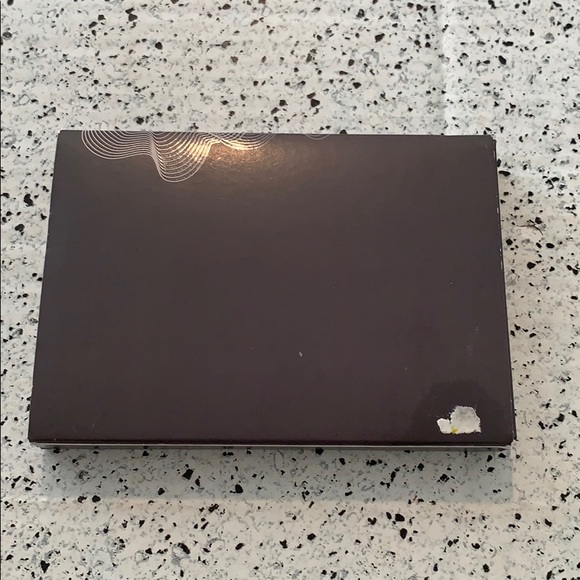 NWT Coloured Raine Smoke Show 6 Shades Eye Shadow - Picture 7 of 9